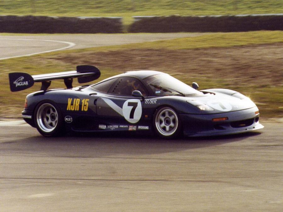  Jaguar XJR15 1990 года  (фото 9 из 24)
